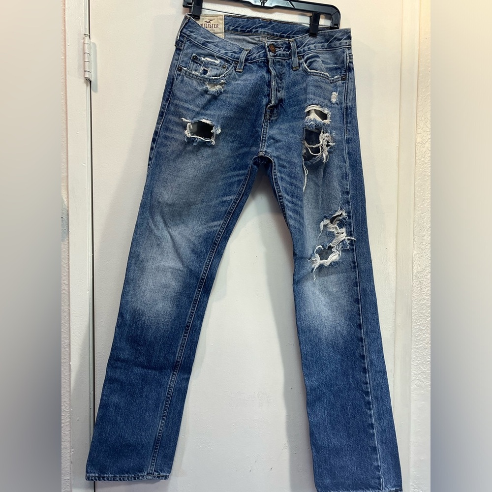 Hollister Men's Distressed Blue Jeans